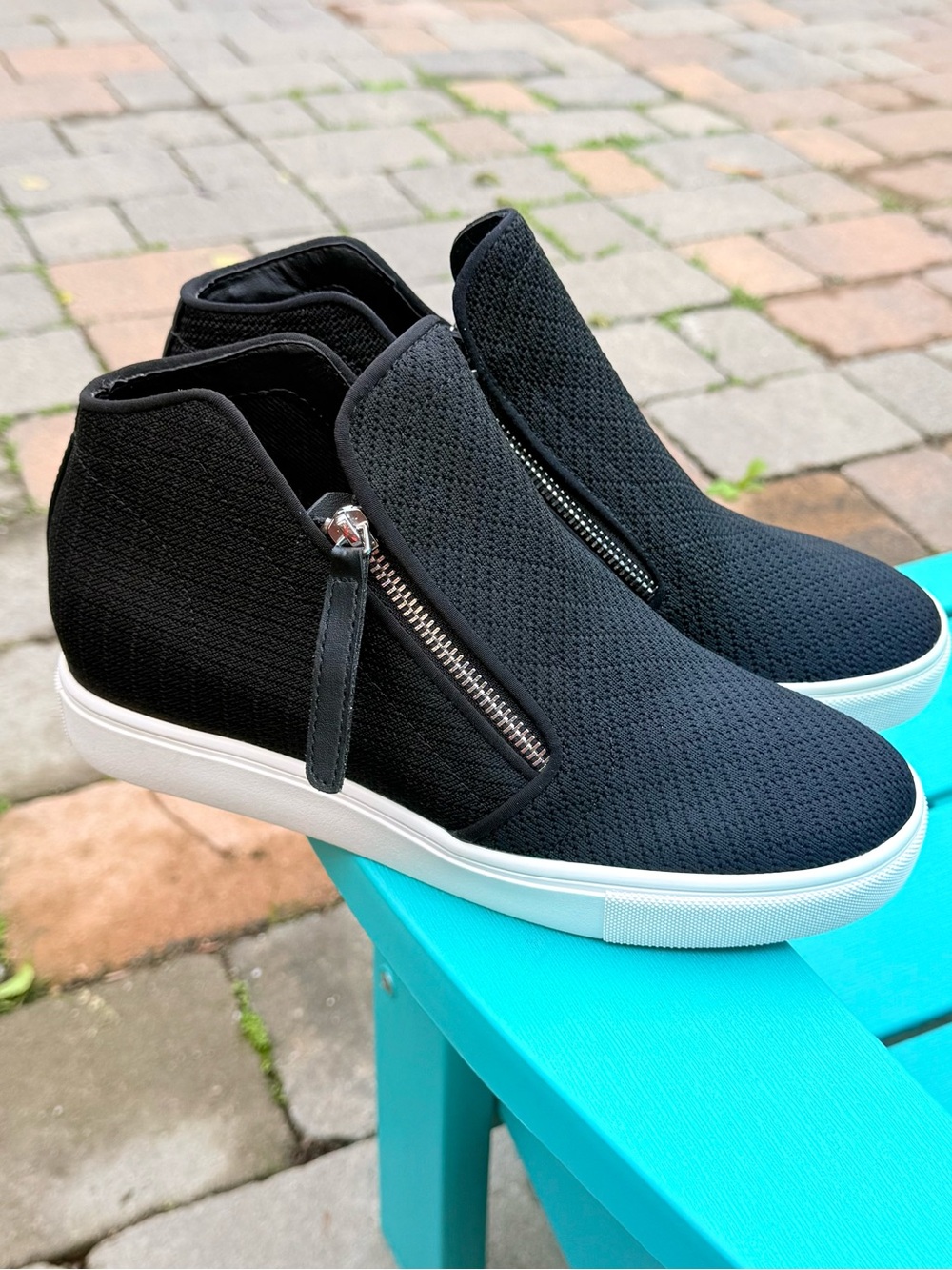 Men's Black Slip-On High-Top Sneakers with Side Zip